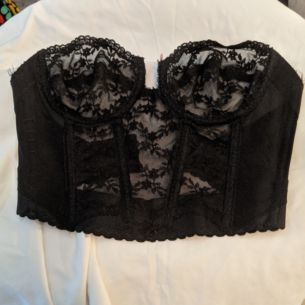 Strapless lace bra